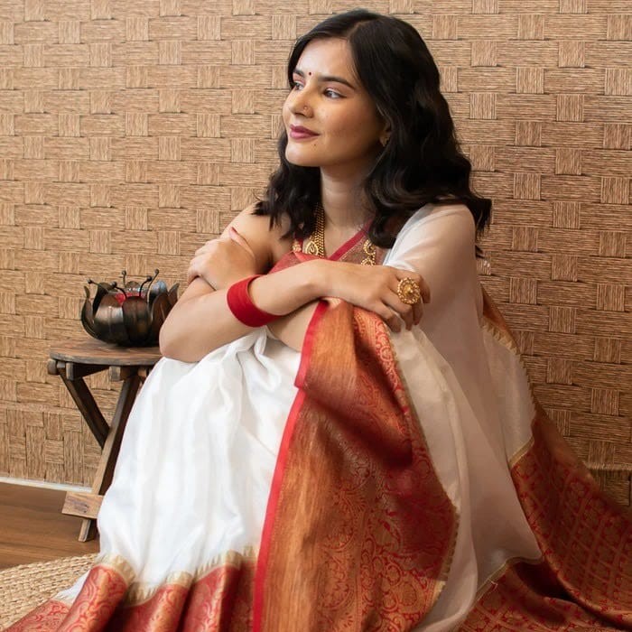 Woman wearing stylish clothes